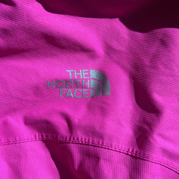 North face rain coat - Picture 2 of 3